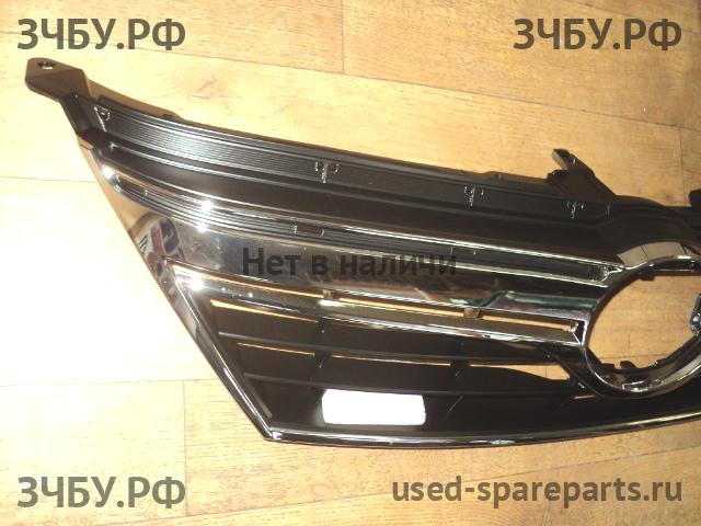 Toyota Camry 7 (V50) Решетка радиатора