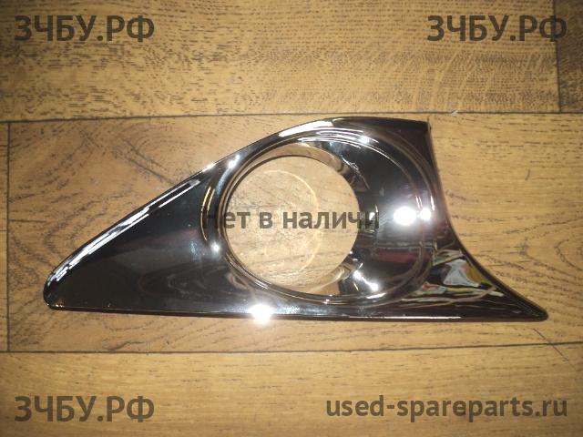 Toyota Camry 7 (V50) Решетка в бампер