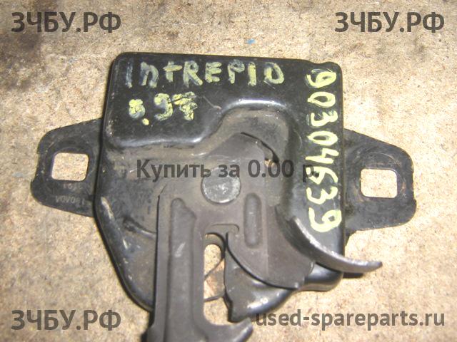 Dodge Intrepid 2 Замок капота