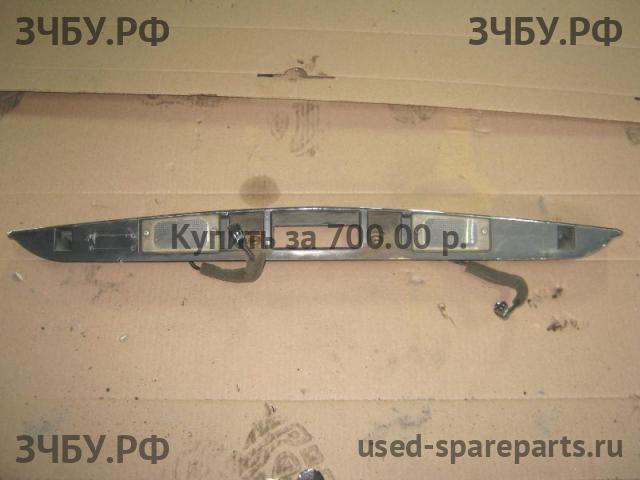 KIA Sorento 1 Накладка на дверь багажника