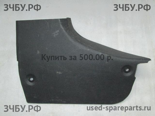 Ford Focus 2 Обшивка багажника боковая левая