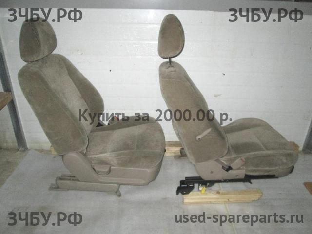 KIA Sorento 1 Сиденья (комплект)