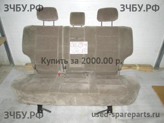 KIA Sorento 1 Сиденья (комплект)