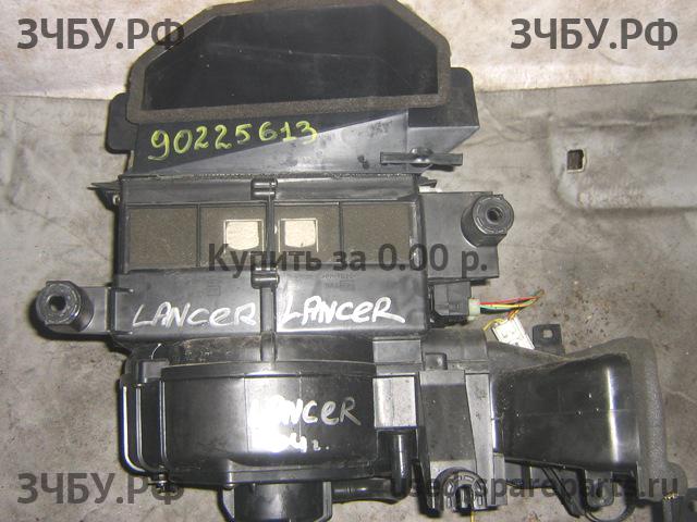 Mitsubishi Lancer 9 [CS/Classic] Корпус отопителя (корпус печки)