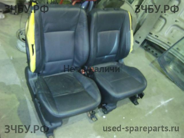 Mitsubishi Pajero/Montero 4 Сиденье