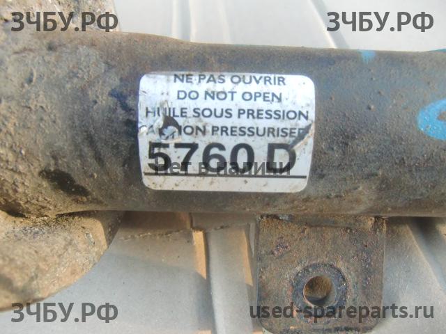 Peugeot 206 Стойка передняя правая (в сборе)