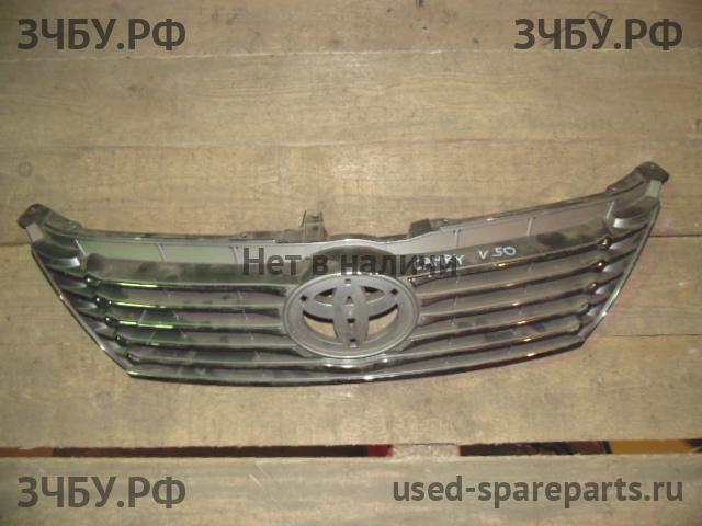 Toyota Camry 7 (V50) Решетка радиатора