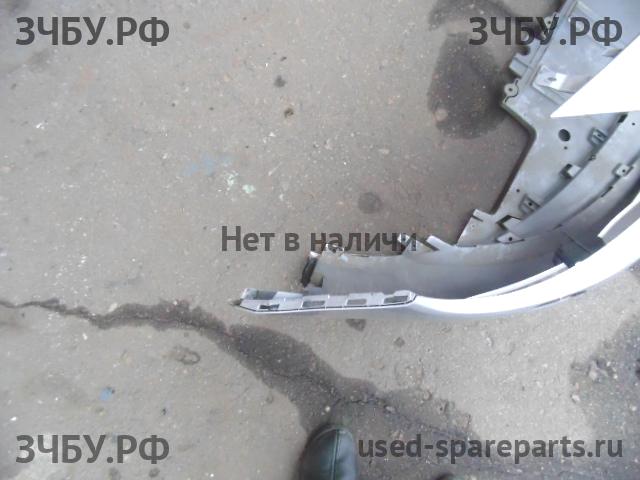 Opel Astra J Бампер передний