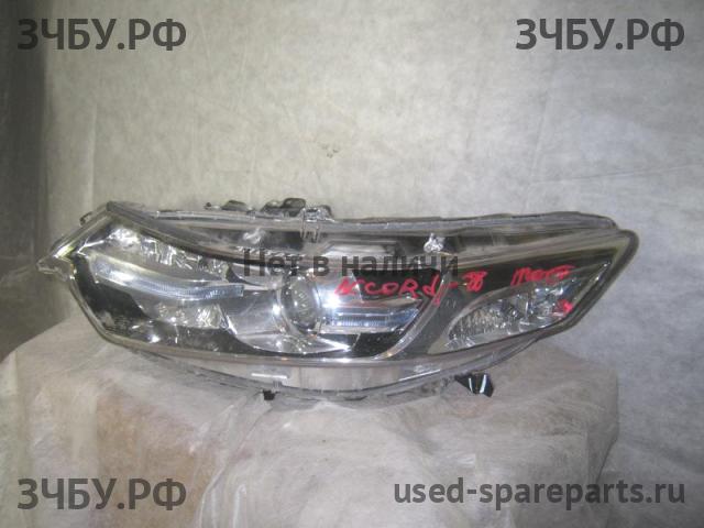 Honda Accord 8 Фара левая