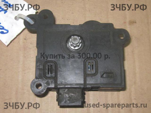 Chrysler Concorde Моторчик заслонки печки