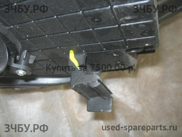 Hyundai i30 (1) [FD] Фара правая