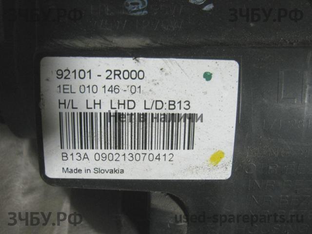 Hyundai i30 (1) [FD] Фара левая