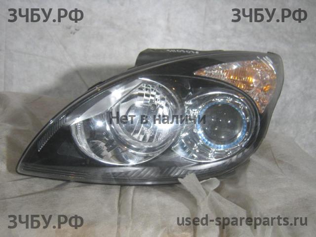 Hyundai i30 (1) [FD] Фара левая