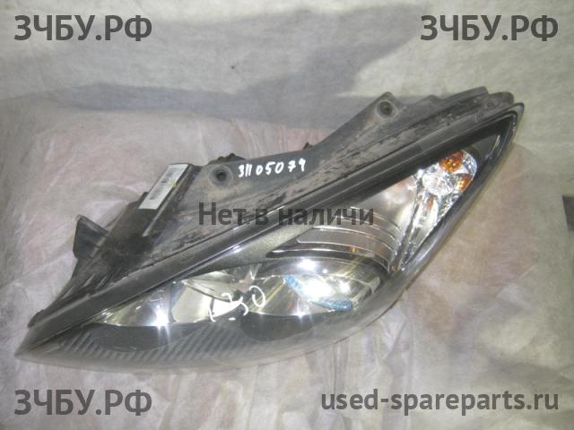 Hyundai i30 (1) [FD] Фара левая