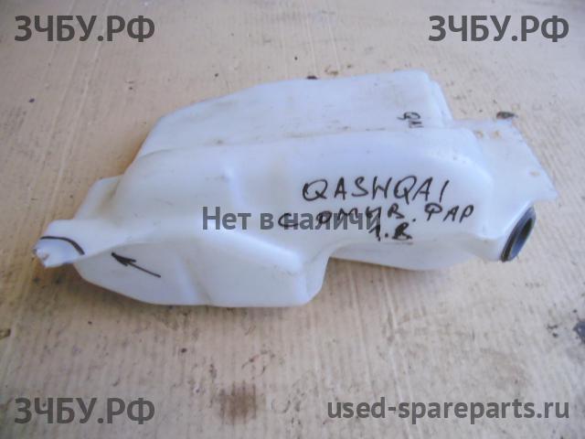 Nissan Qashqai (J10) Бачок