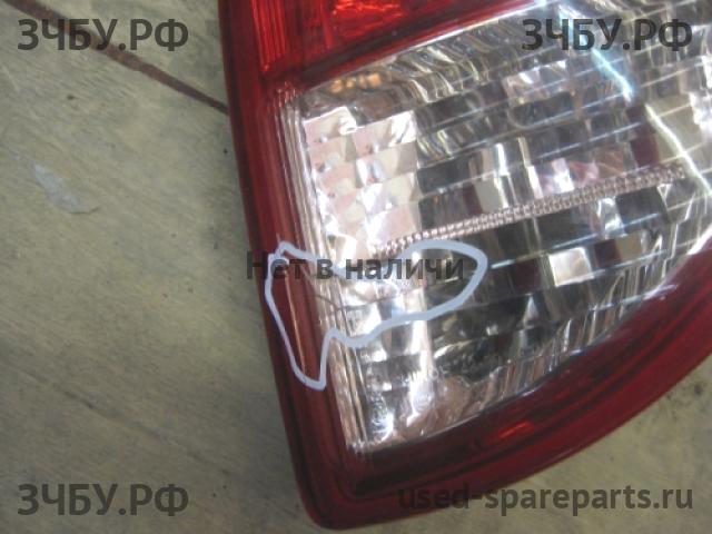 Toyota RAV 4 (3) Фонарь правый