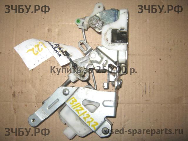 Mitsubishi Pajero/Montero 4 Замок багажника