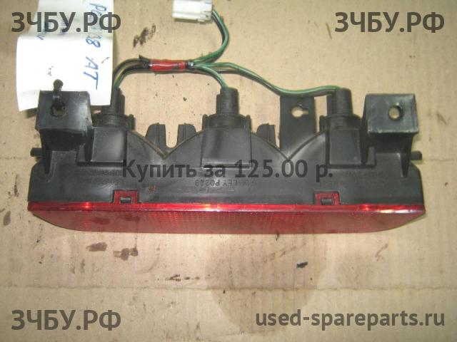 Mitsubishi Pajero/Montero 4 Фонарь задний (стоп сигнал)