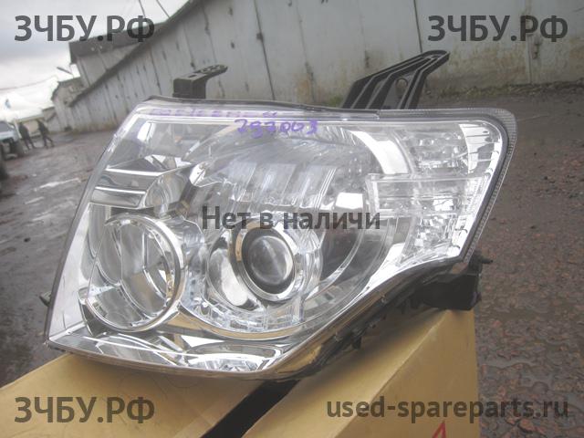 Mitsubishi Pajero/Montero 4 Фара левая