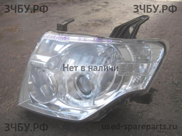 Mitsubishi Pajero/Montero 4 Фара левая