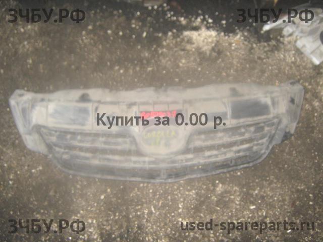 Toyota Corolla (E14 - E15) Решетка радиатора