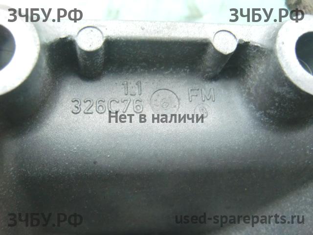 Volvo XC-90 (1) Кронштейн крепления ДВС
