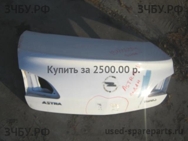Opel Astra J Крышка багажника