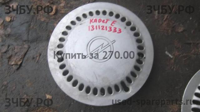 Opel Kadett E Колпак колеса декоративный