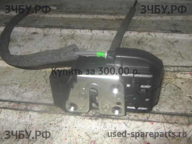 Nissan Qashqai+2 (JJ10) Замок двери задней правой