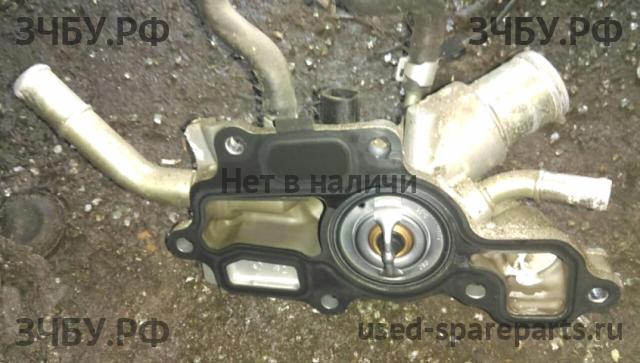 Renault Fluence Корпус термостата