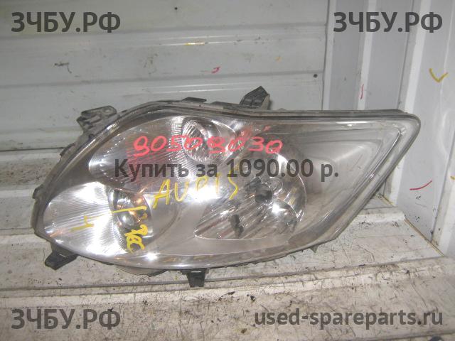 Toyota Auris 1 (E150) Фара левая
