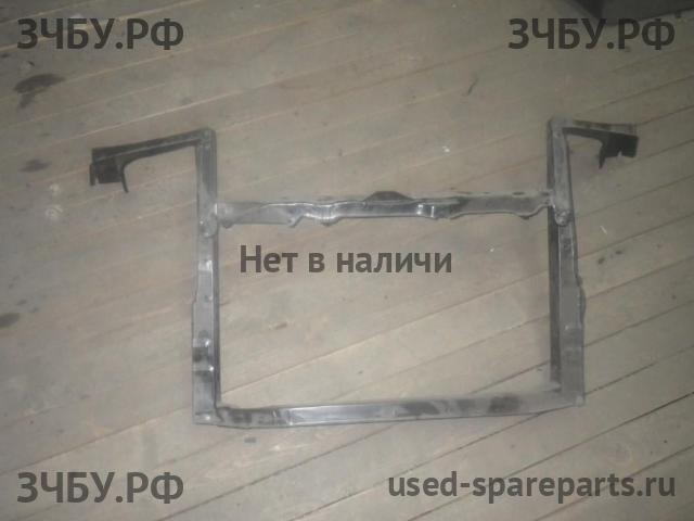 Toyota BB (1) Панель передняя (телевизор)