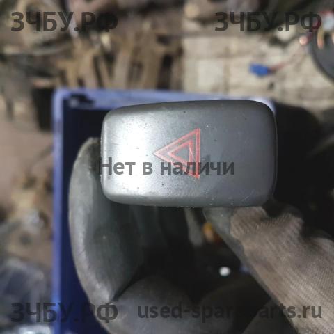 Toyota Camry 4 (V20) Кнопка аварийной сигнализации