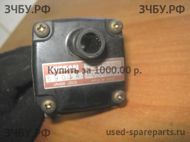 Nissan Primera P10 Датчик холостого хода
