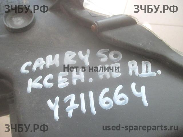Toyota Camry 7 (V50) Фара правая