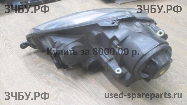 Volkswagen Golf 5 Фара правая