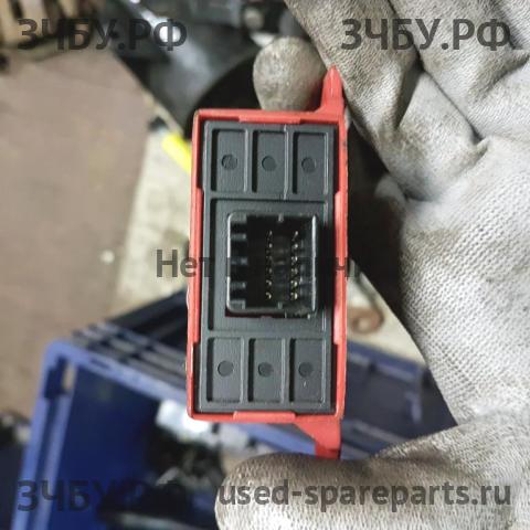 Mitsubishi Carisma (DA) 2000-> Блок электронный