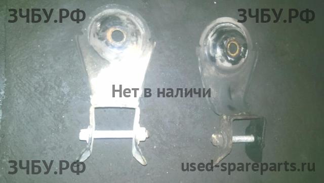 Opel Astra J Кронштейн