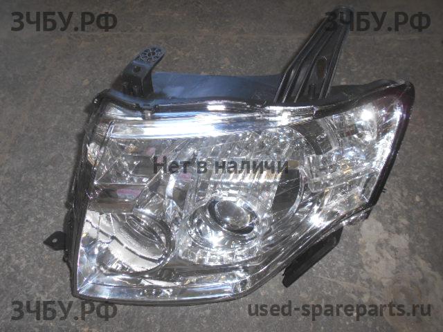 Mitsubishi Pajero/Montero 4 Фара левая