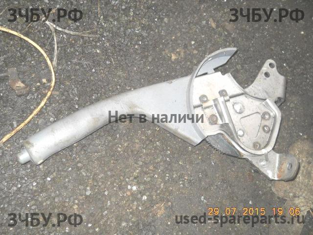 Toyota Hi Lux (2) Рычаг стояночного тормоза