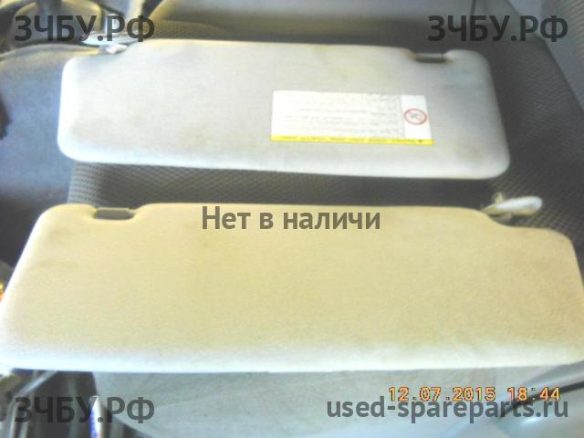 Toyota Hi Lux (2) Козырек солнцезащитный
