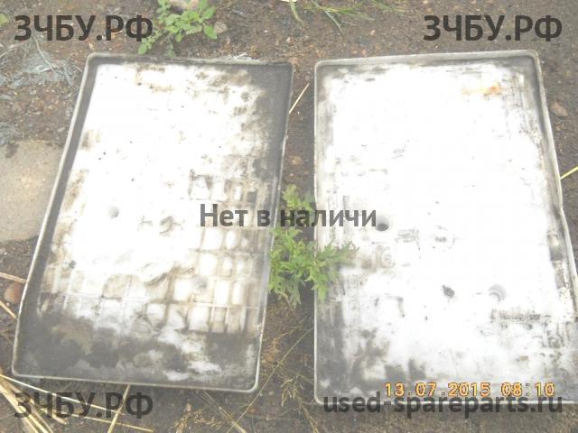 Toyota Hi Lux (2) Накладка