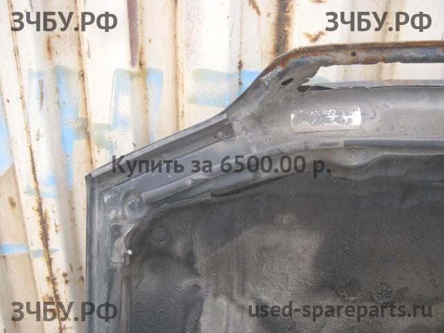 Volvo V40 (1) Капот