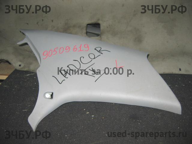 Mitsubishi Lancer 9 [CS/Classic] Накладка стойки задней левой