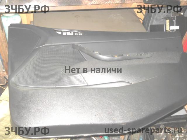 Peugeot 308 Обшивка двери передней правой