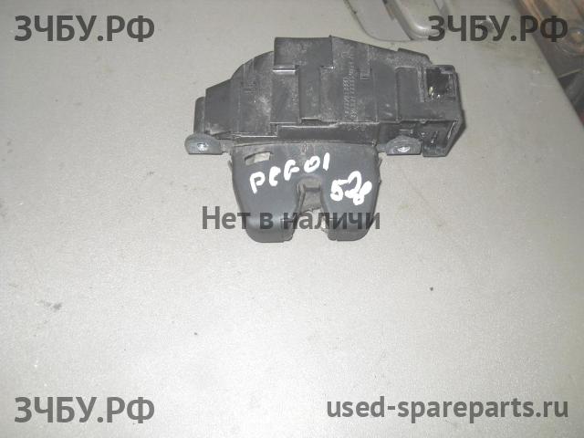 Peugeot 308 Замок багажника
