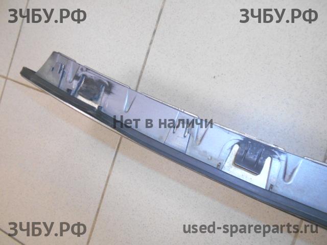 Volvo XC-90 (1) Решетка радиатора