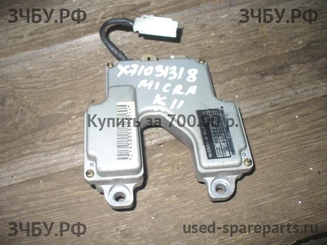 Nissan Micra K11 Блок управления AirBag (блок активации SRS)