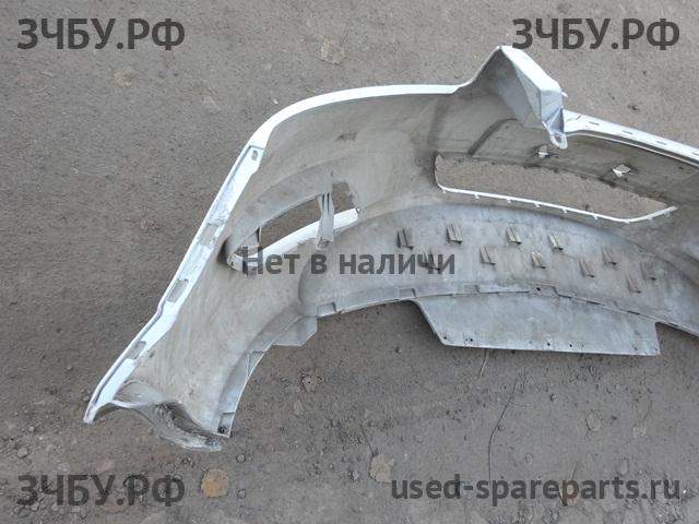 Opel Zafira B Бампер передний