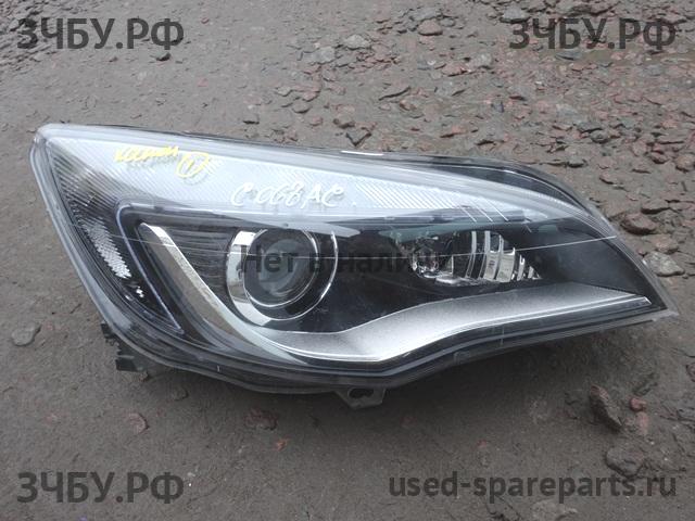 Opel Astra J Фара правая